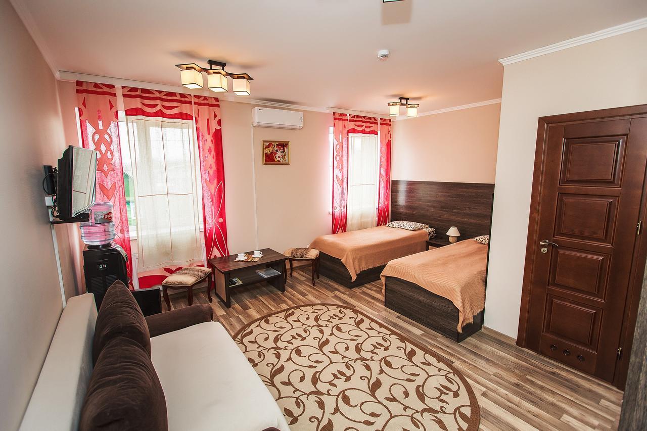 Slavyanskaya Hata Hotel Baranowicze Zewnętrze zdjęcie