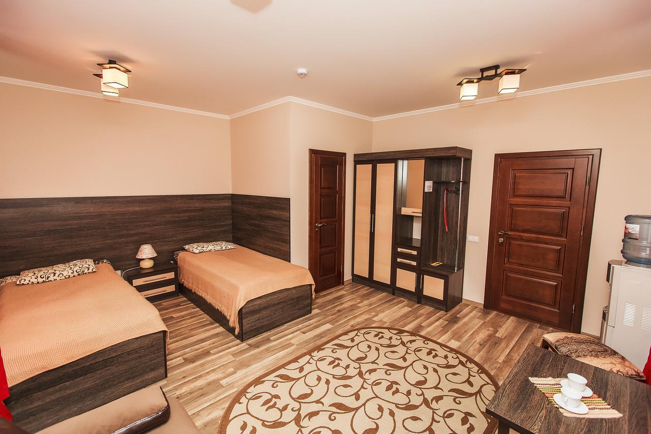 Slavyanskaya Hata Hotel Baranowicze Zewnętrze zdjęcie