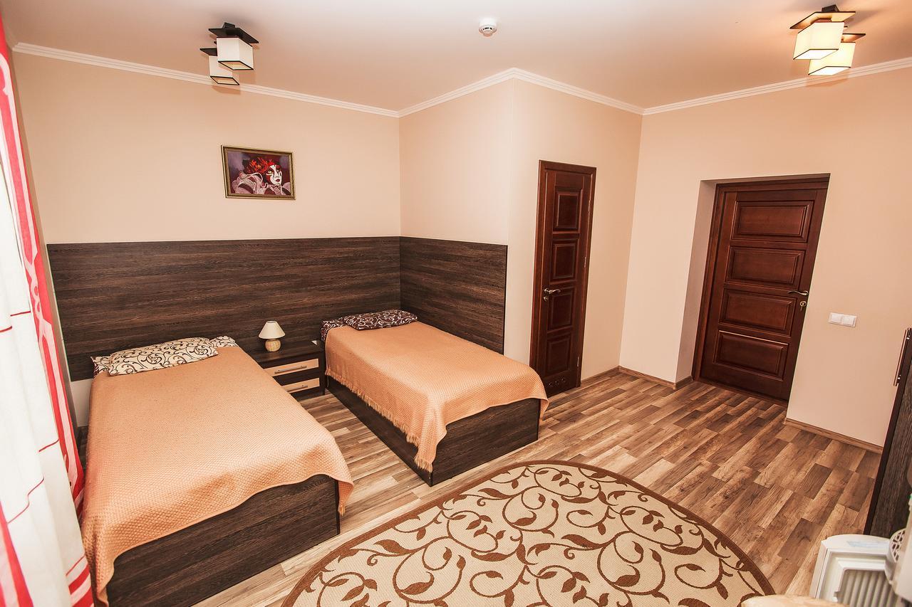 Slavyanskaya Hata Hotel Baranowicze Zewnętrze zdjęcie