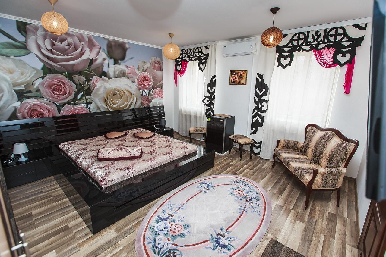 Slavyanskaya Hata Hotel Baranowicze Zewnętrze zdjęcie