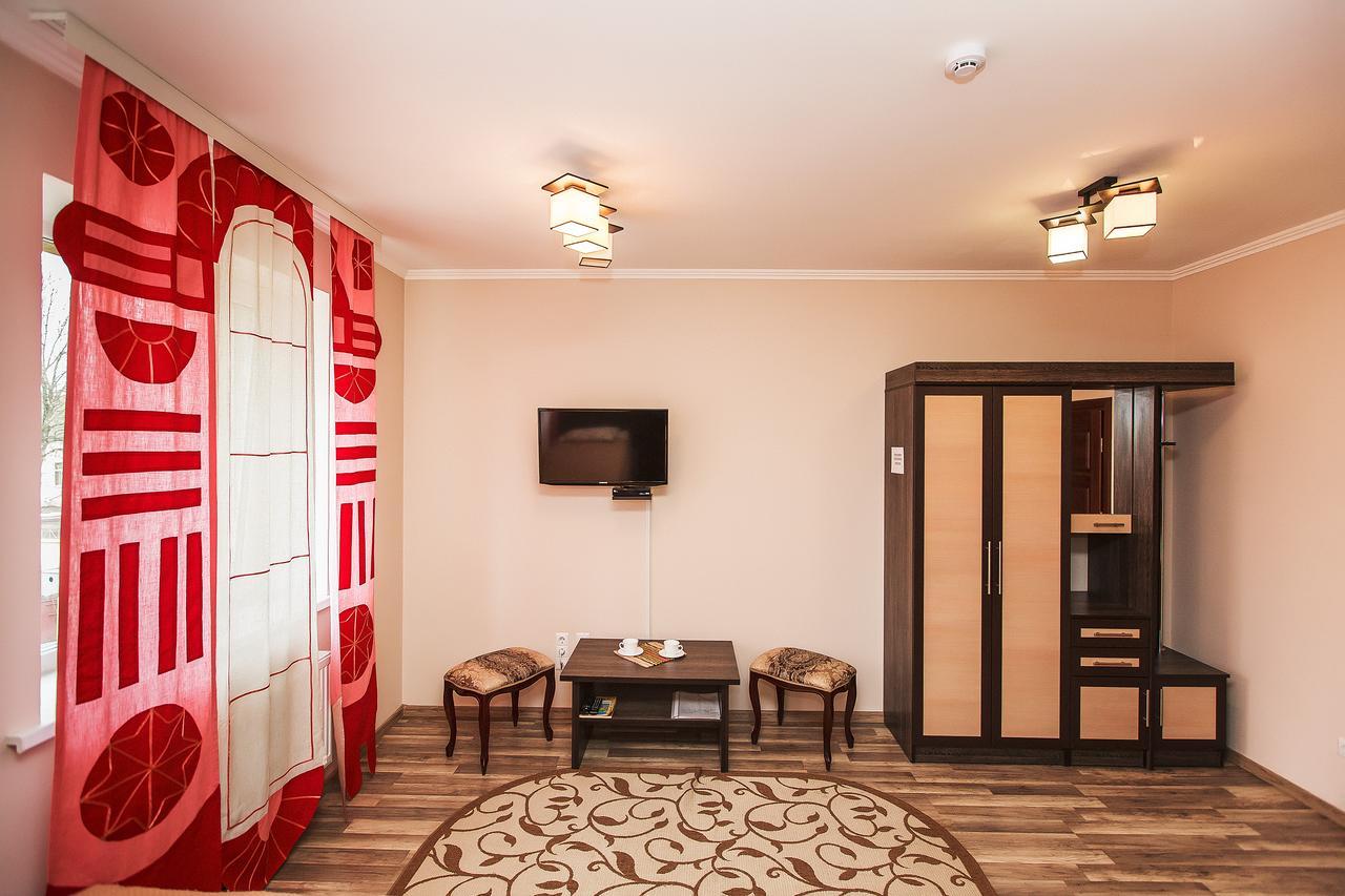Slavyanskaya Hata Hotel Baranowicze Zewnętrze zdjęcie