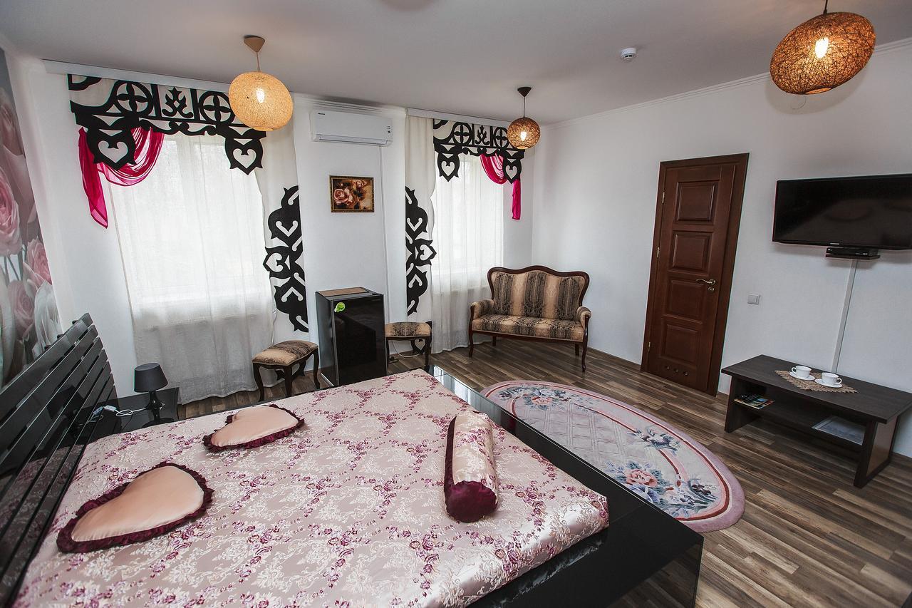 Slavyanskaya Hata Hotel Baranowicze Zewnętrze zdjęcie