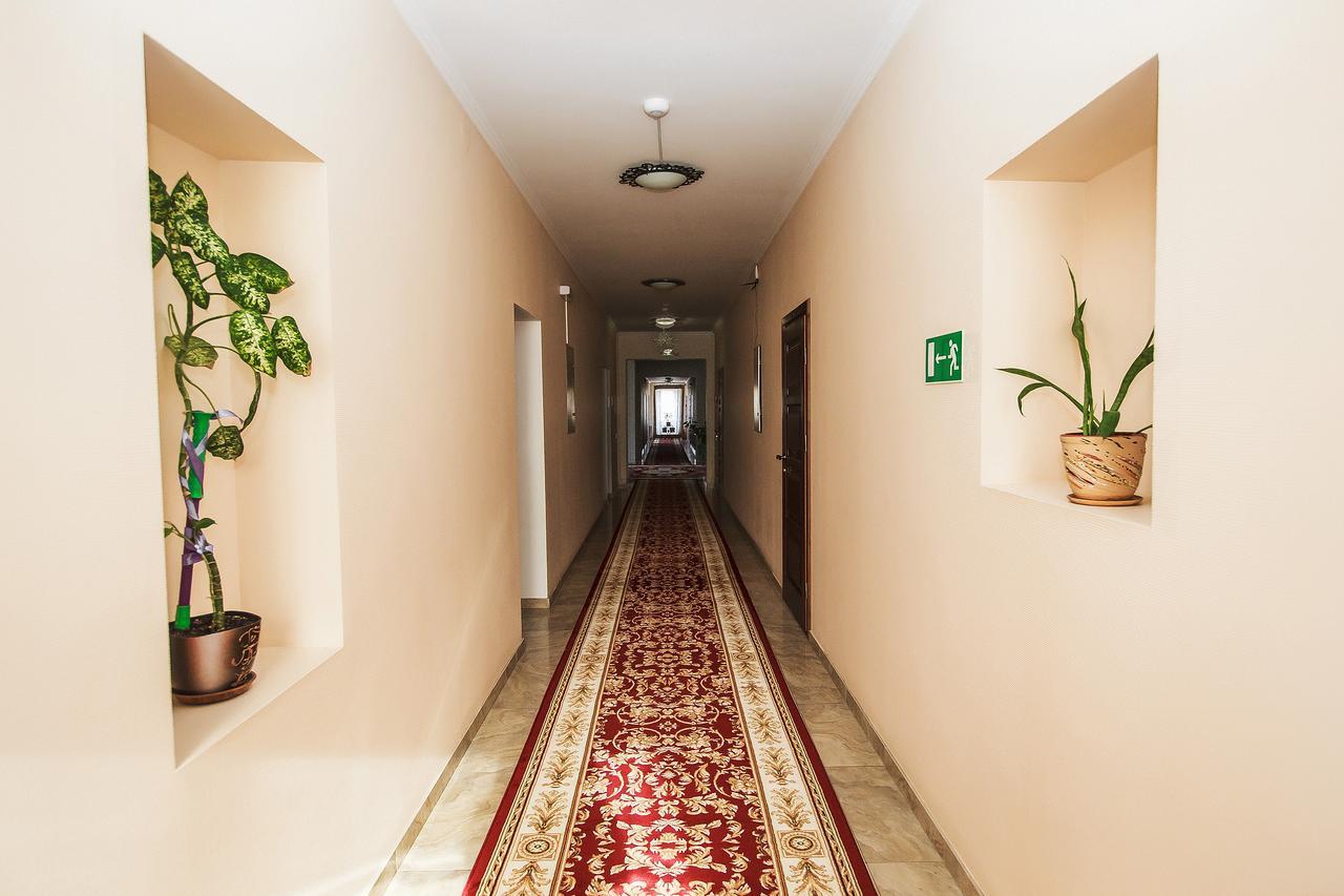 Slavyanskaya Hata Hotel Baranowicze Zewnętrze zdjęcie