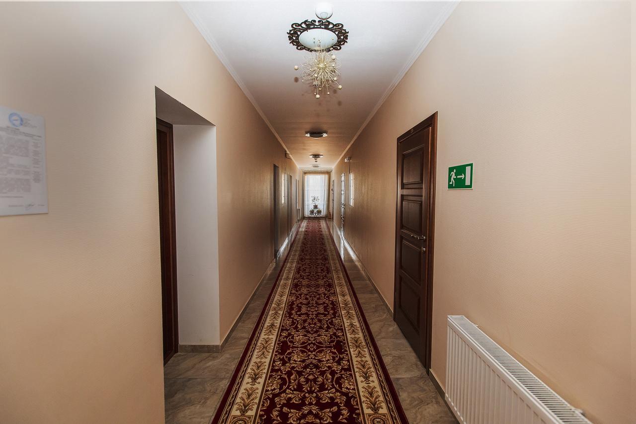 Slavyanskaya Hata Hotel Baranowicze Zewnętrze zdjęcie